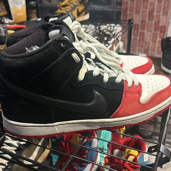 Iguana Camo-sz9, Dover Street Market Sz9, Golden Hops-Sz10, Uprise’s-Sz-12 - Picture 2 of 5